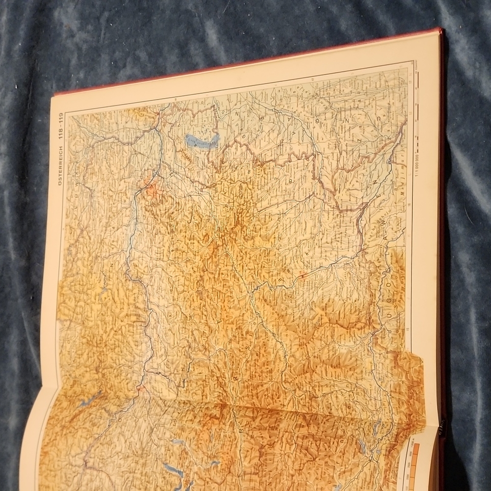 Atlas of Central Europe by John Murray - Picture 3 of 6